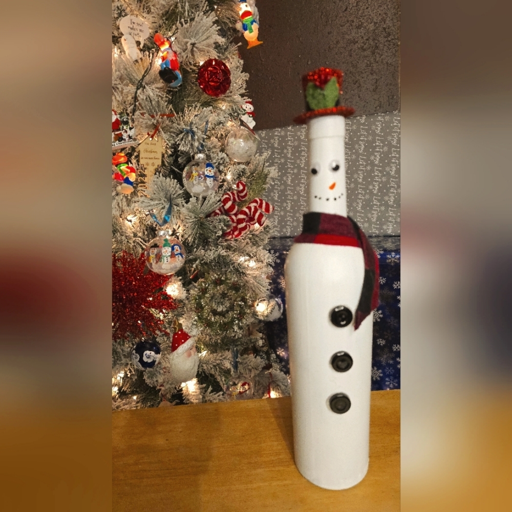 Snowmen Wine Bottle Decor